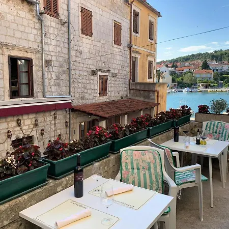 Bella Guest house