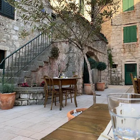 게스트하우스 Bella 4*