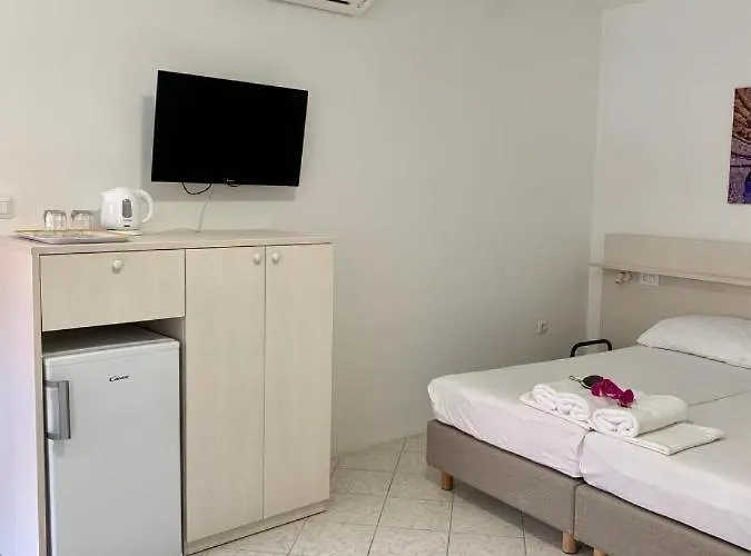 Bella 3* Stari Grad (Hvar)