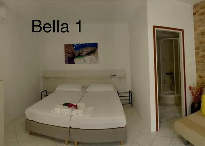 Bella 3* Stari Grad (Hvar)